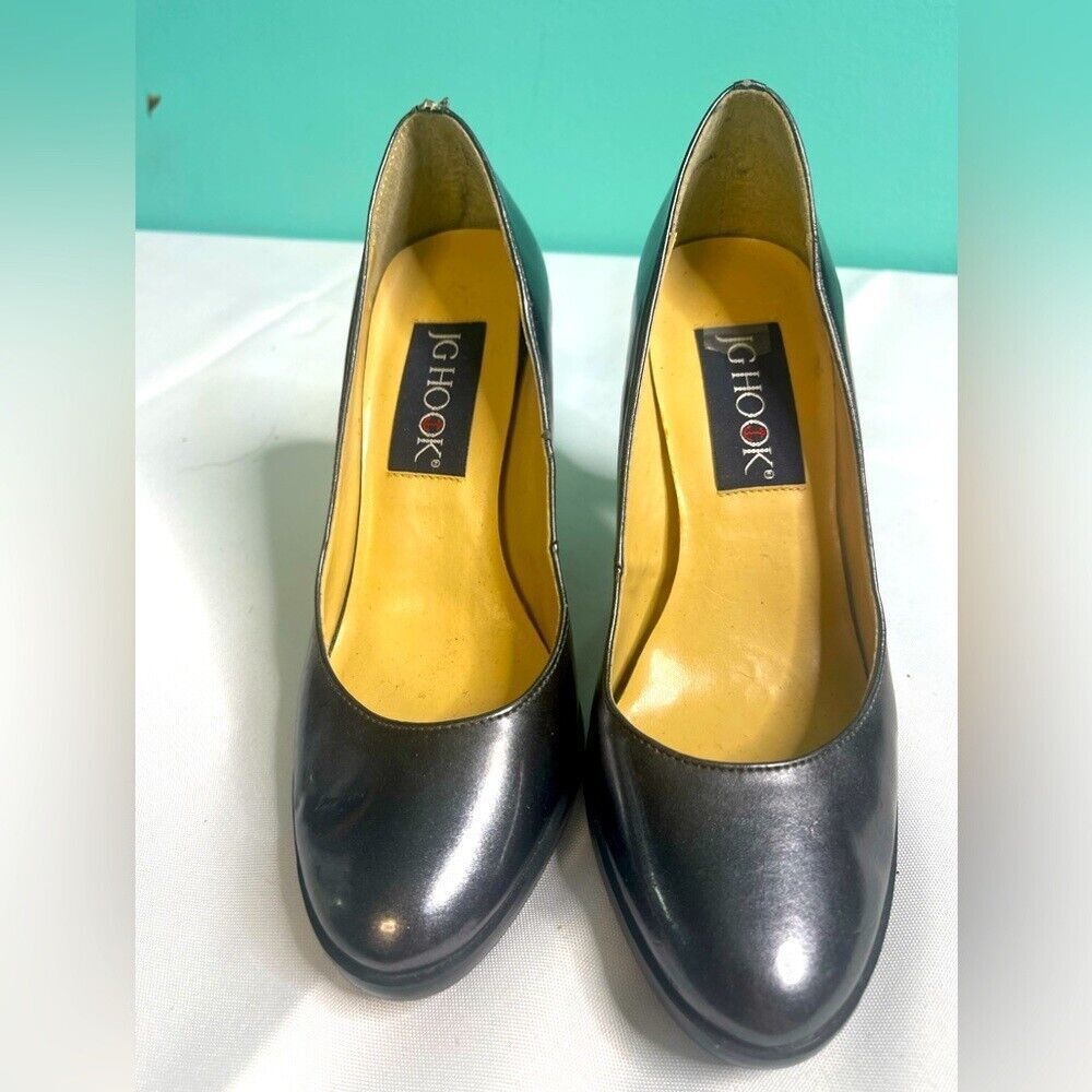 JG Hook gray shimmer,‎ patent leather pumps, size 5m